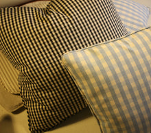 Load image into Gallery viewer, Scatter cushion covers from
